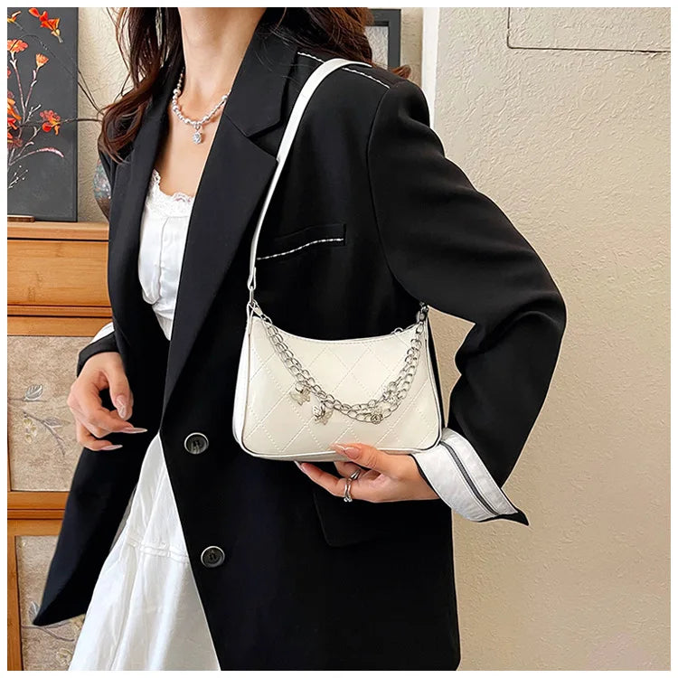Bolso Nocturna con Cadenas Y mariposas.