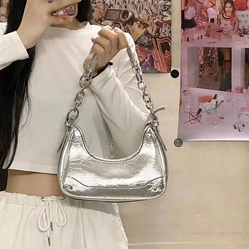 Bolso Bandolera Chain color Negro y plateado.