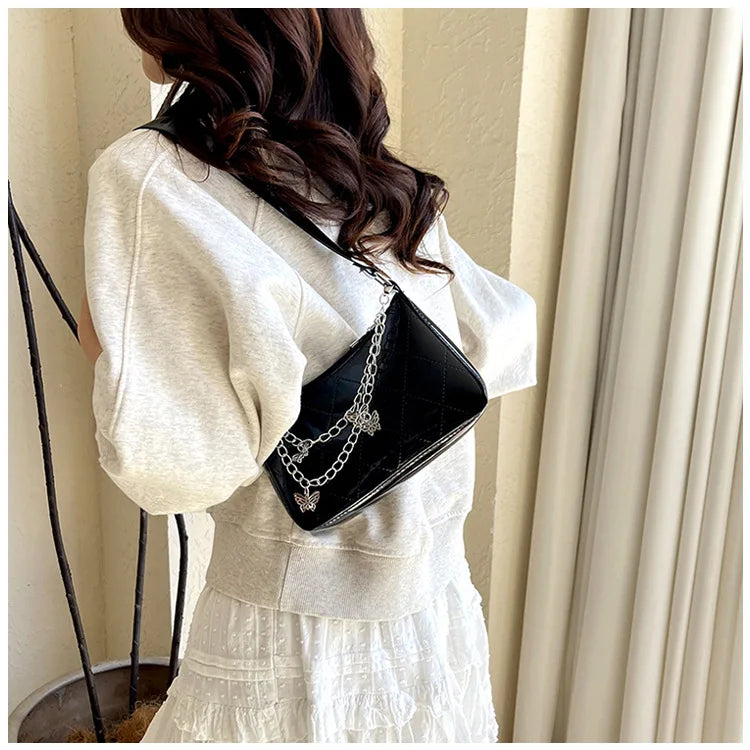 Bolso Nocturna con Cadenas Y mariposas.