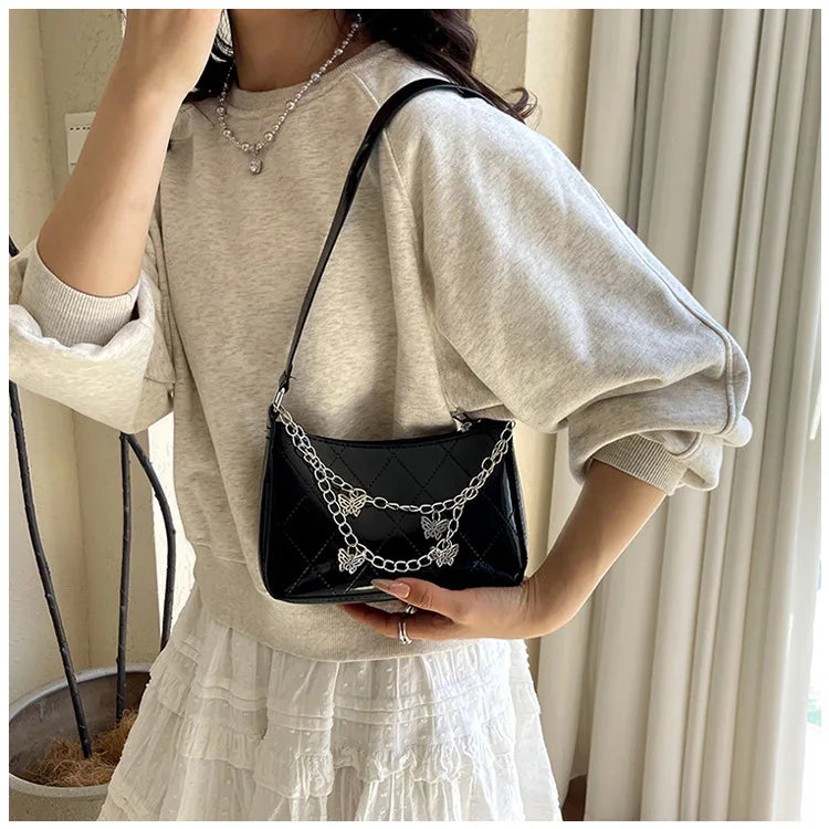 Bolso Nocturna con Cadenas Y mariposas.