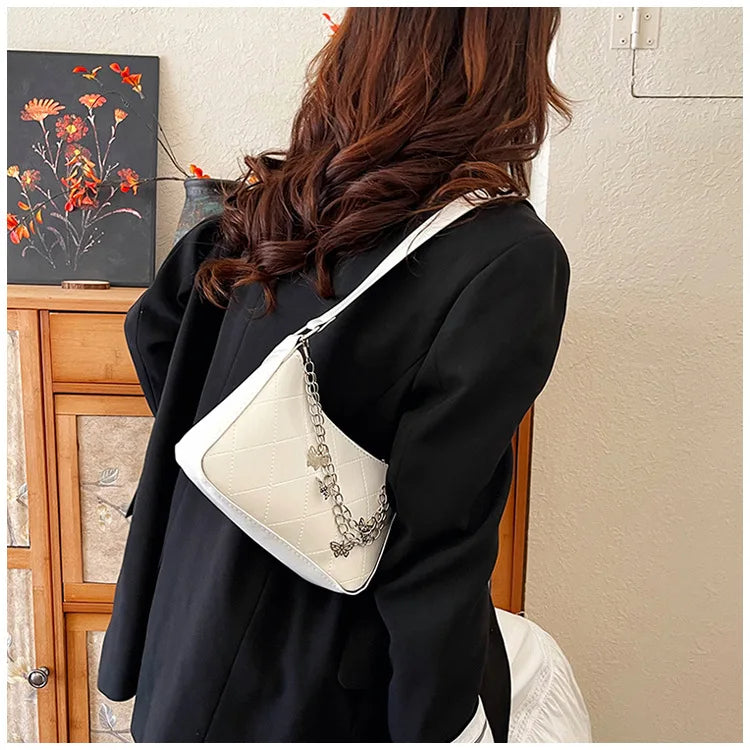 Bolso Nocturna con Cadenas Y mariposas.