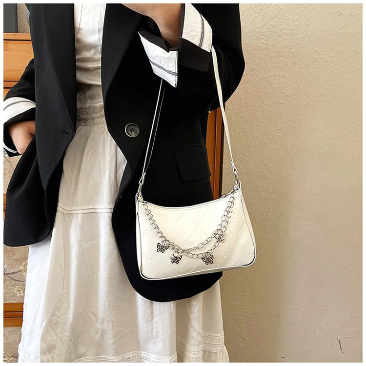 Bolso Nocturna con Cadenas Y mariposas.