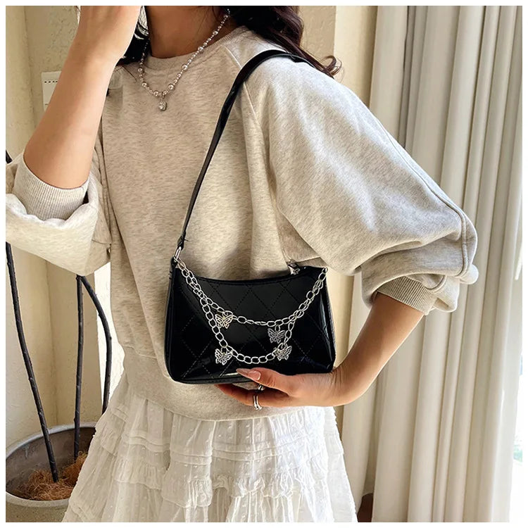 Bolso Nocturna con Cadenas Y mariposas.