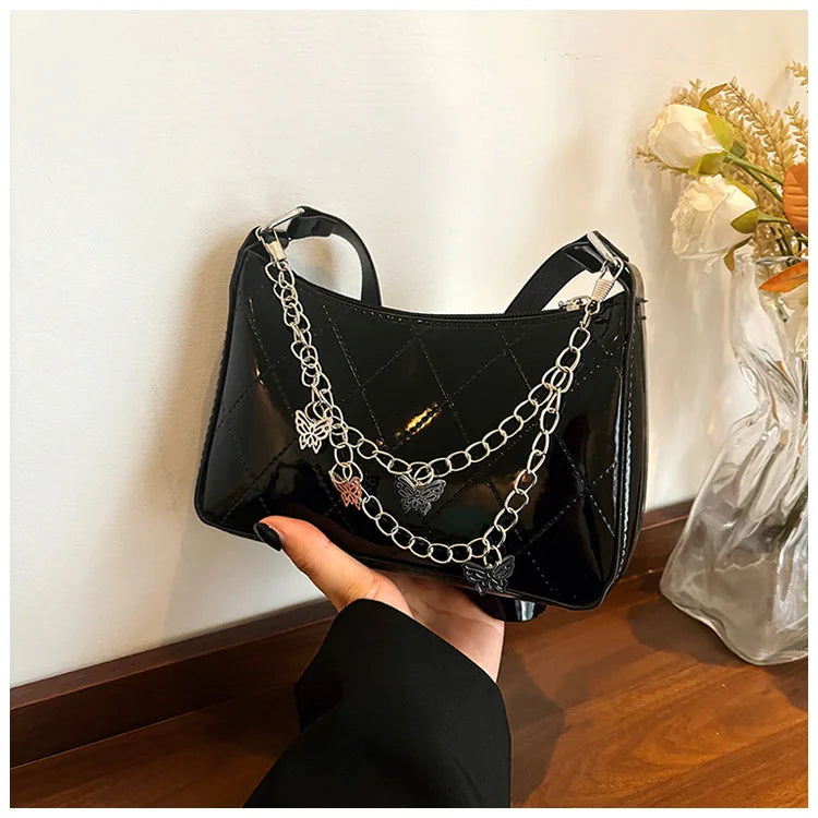 Bolso Nocturna con Cadenas Y mariposas.