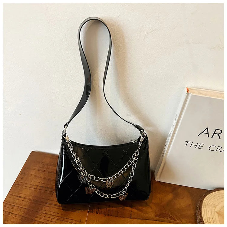 Bolso Nocturna con Cadenas Y mariposas.