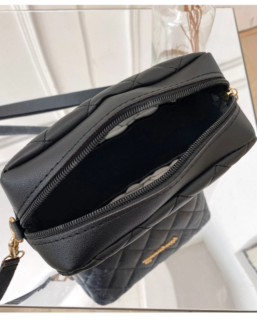 Bolso Acolchado Mini Crossbody